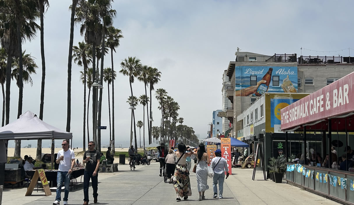 A Cannabis-Friendly Day in Venice Beach
