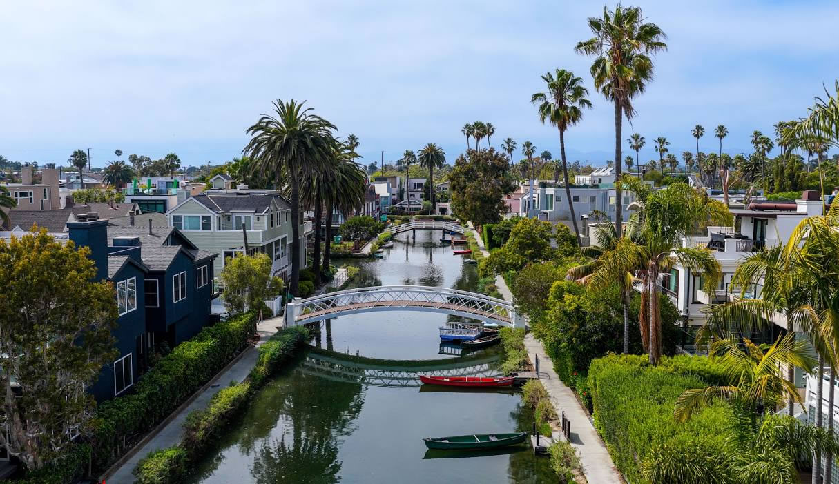 Cannabis Etiquette and Safety for Venice Visitors